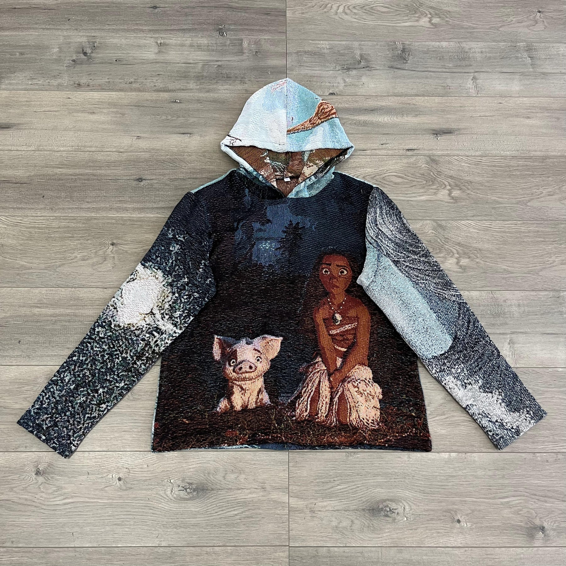 MOANA TAPESTRY HOODIE