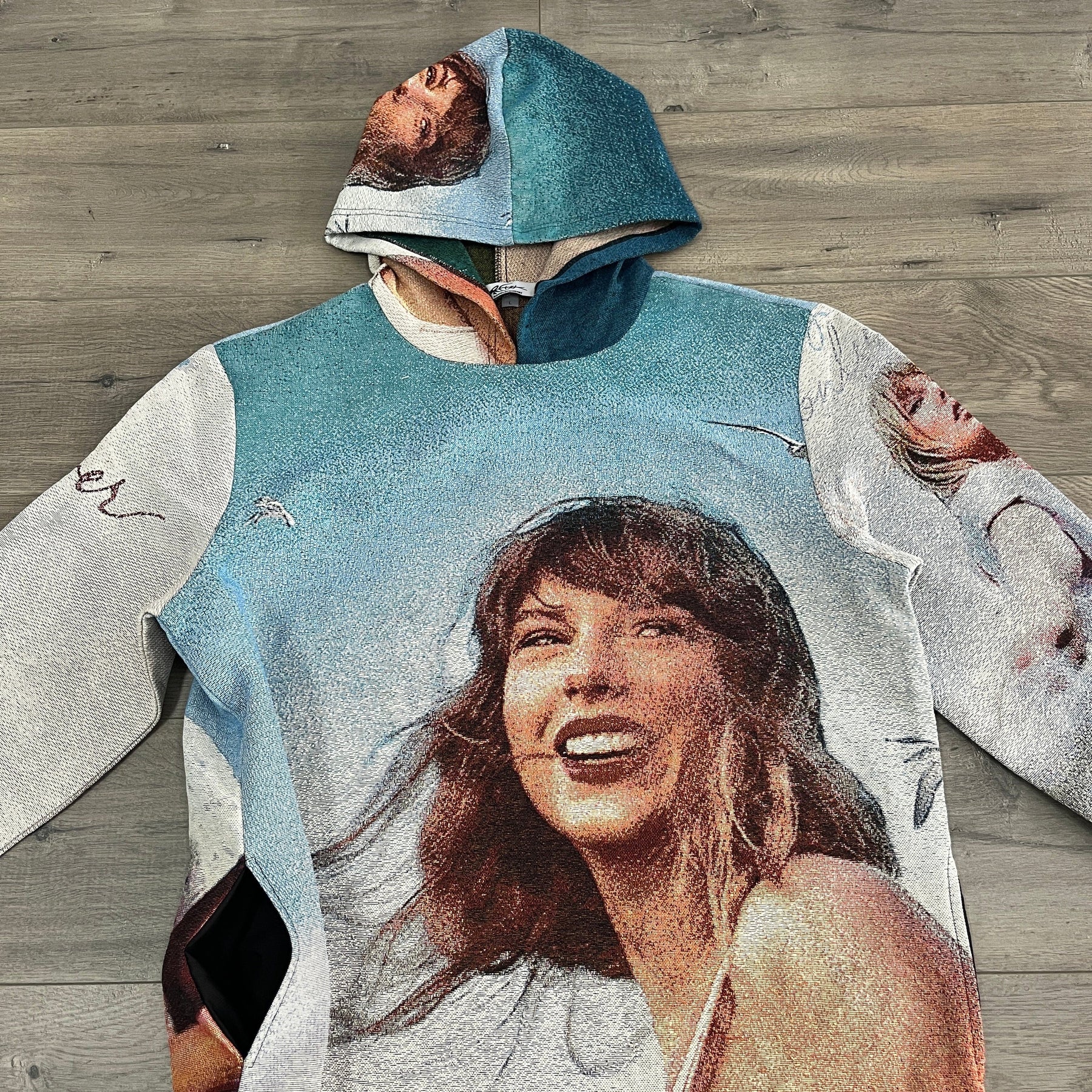 RDMCLOTHINGART tapestry hoodie SWIFT TAPESTRY HOODIE