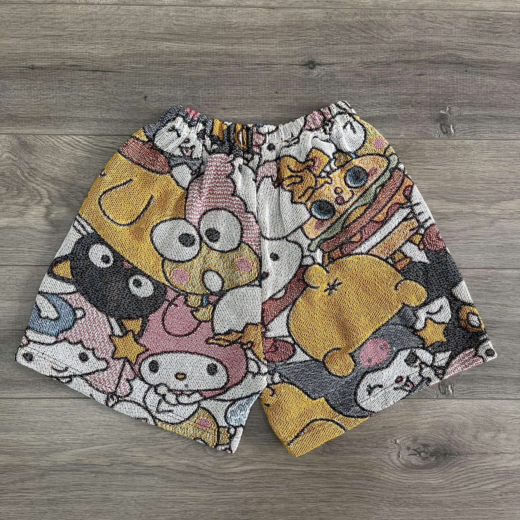 KITTY TAPESTRY SHORTS