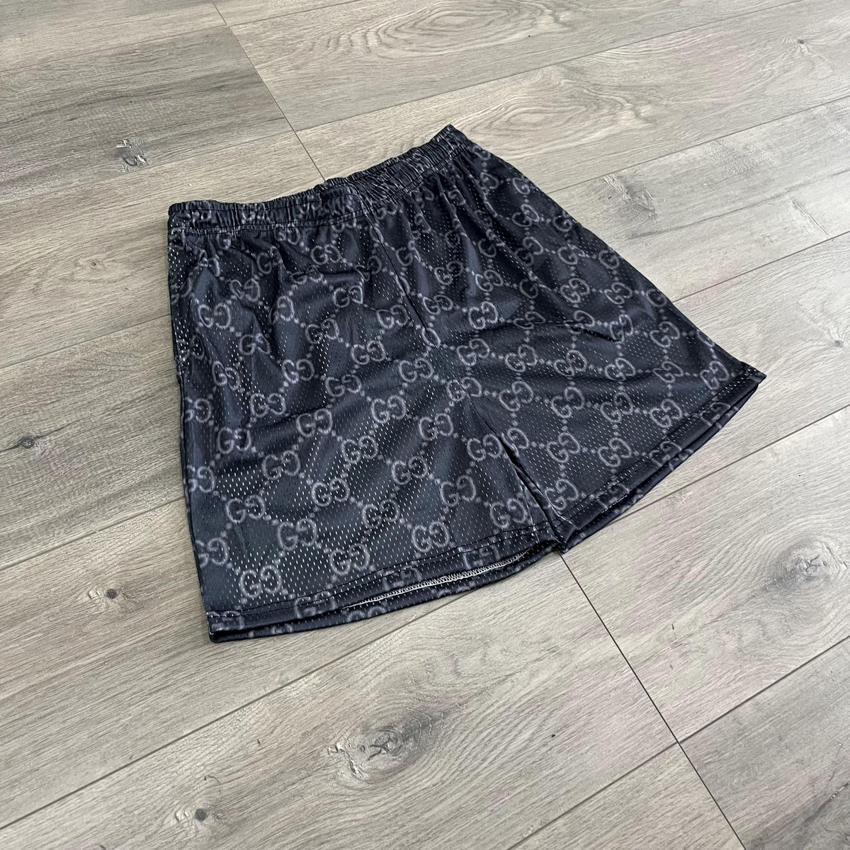 GU MESH SHORTS-8709