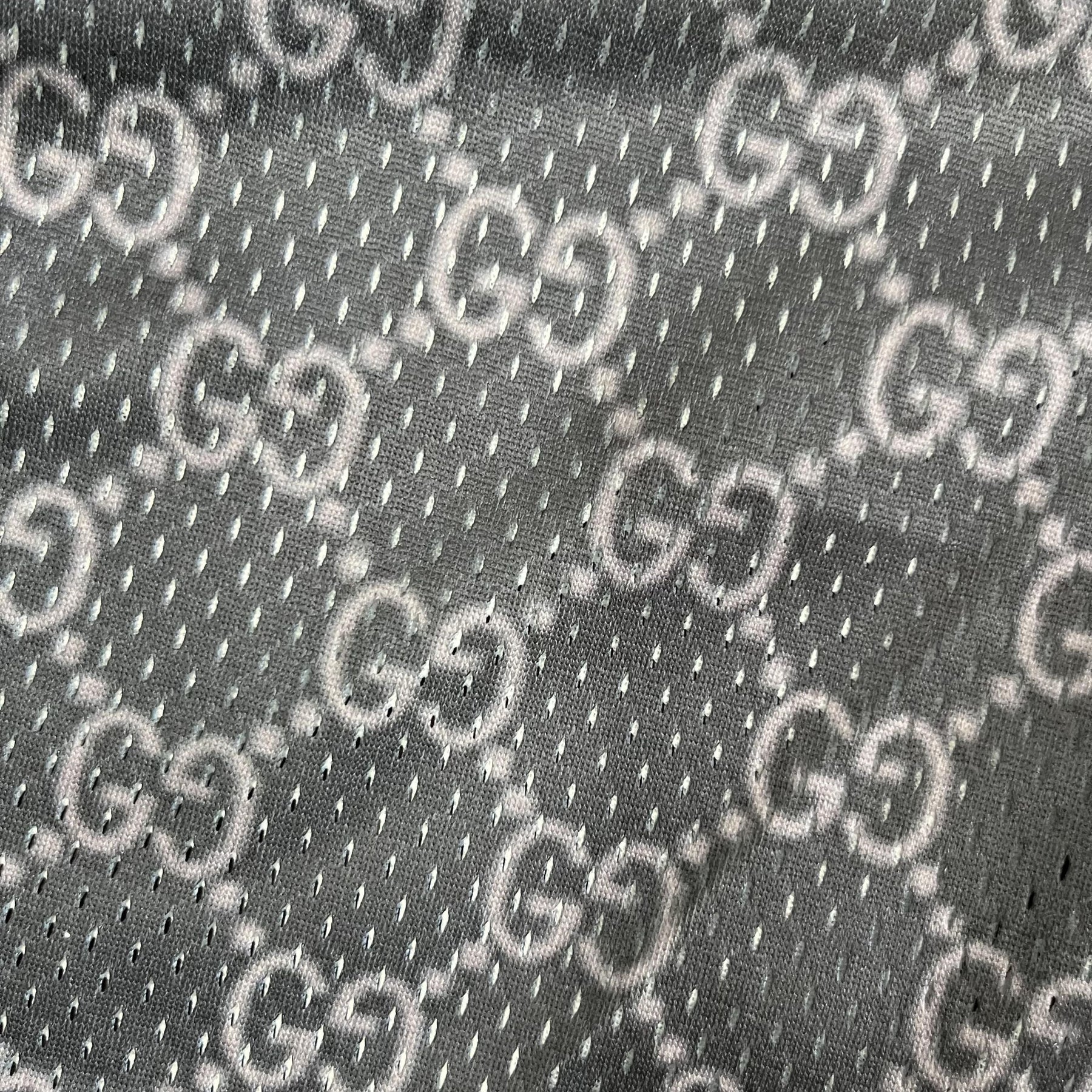 GU MESH SHORTS-8710