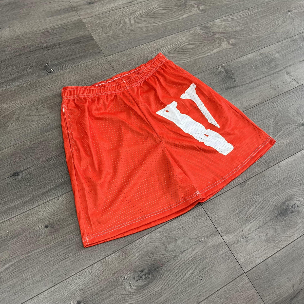 V MESH SHORTS-8711