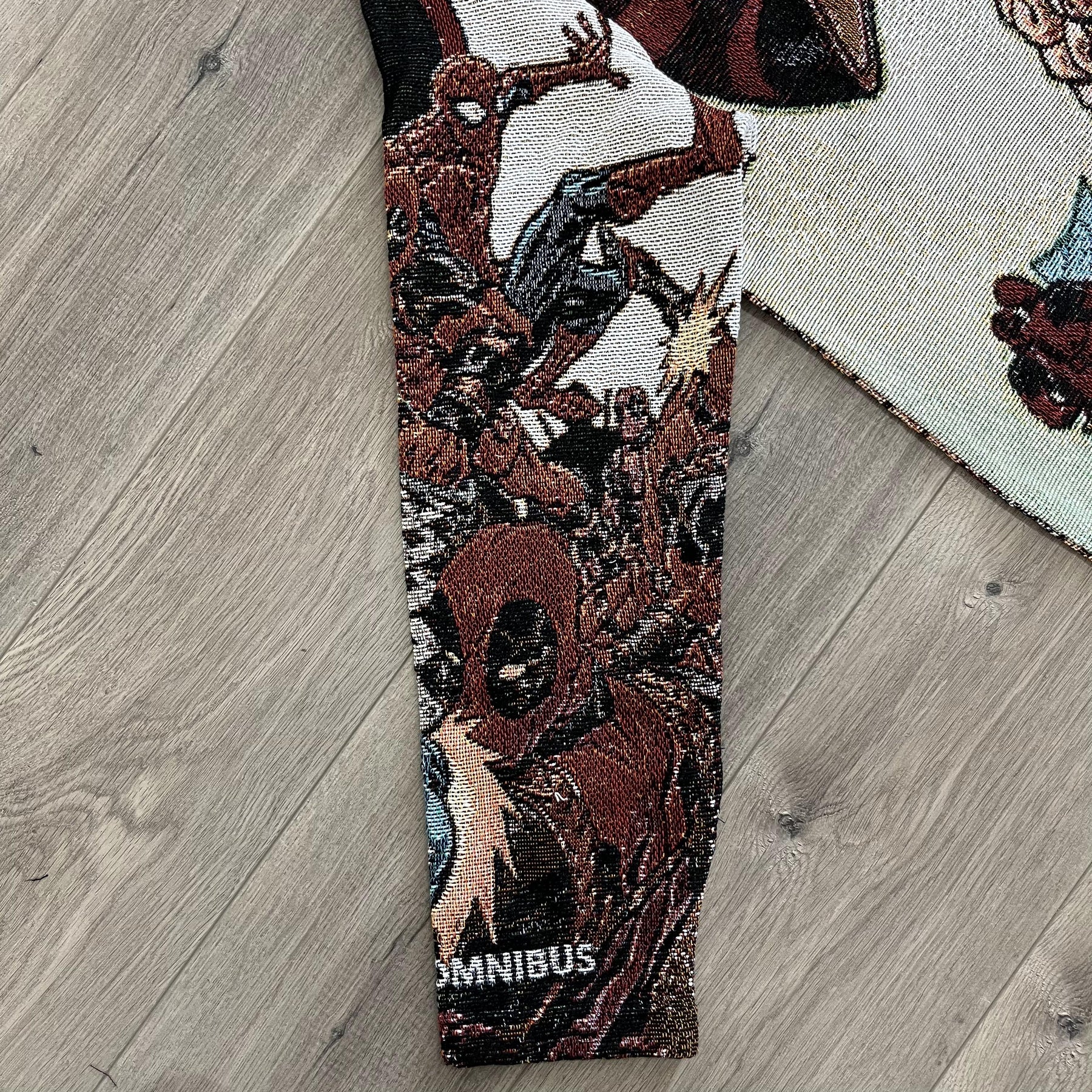 DEADPOOL TAPESTRY HOODIE