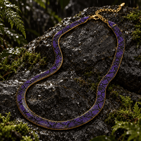 SNAKE PATTERN NECKLACE